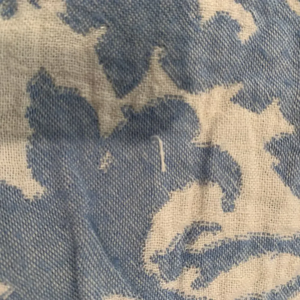 Pottery Barn Jacquard Medallion Duvet Cover w/ Two Standard Shams | Full/Queen - Picture 3 of 16